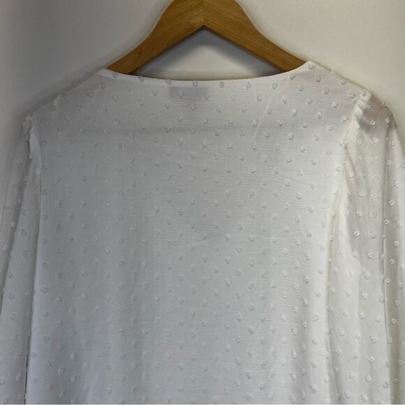 Vince Camuto V-Neck Swiss Dot blouse soft ecru - S - Picture 8 of 12